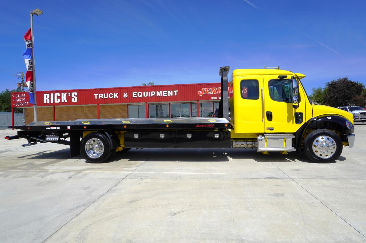 Freightliner M2 106 Plus  2027