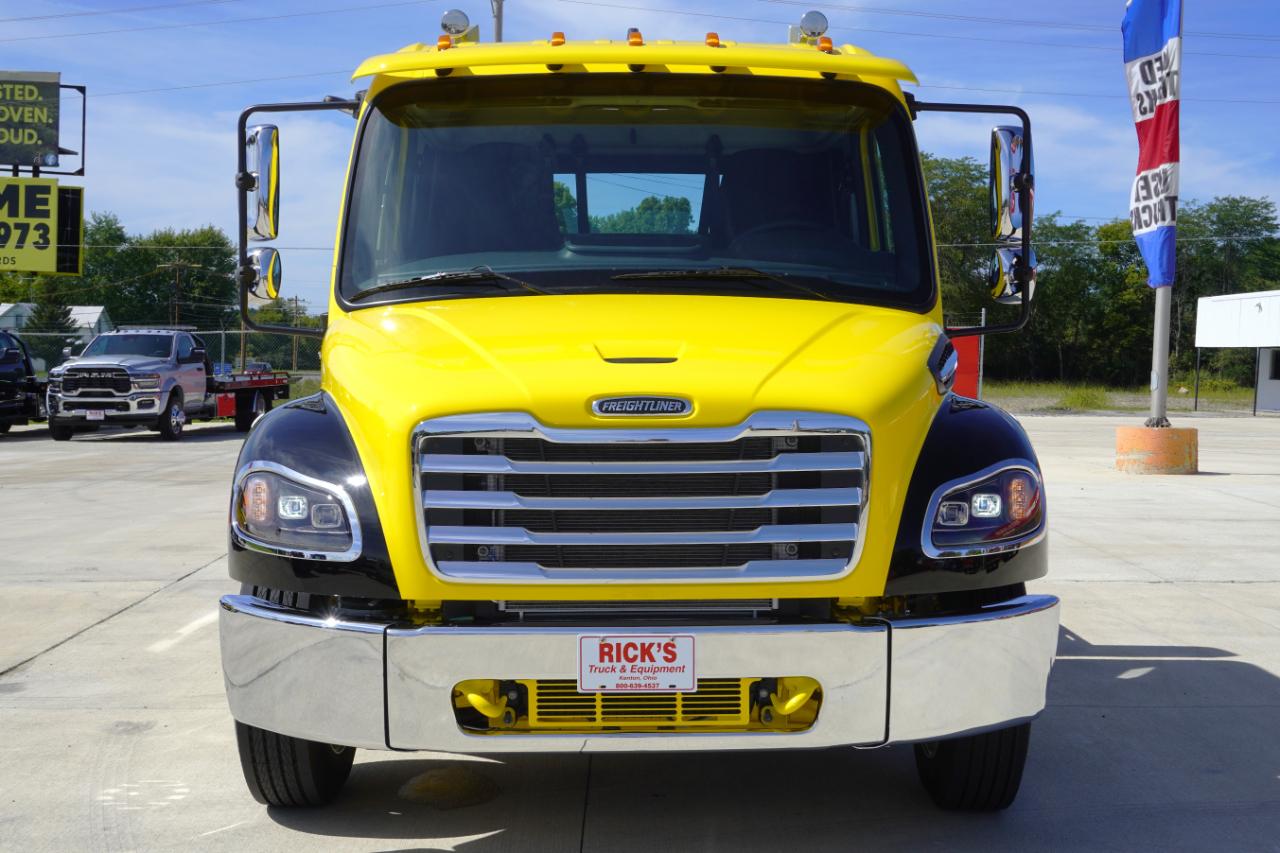 Freightliner M2 106 Plus  2027
