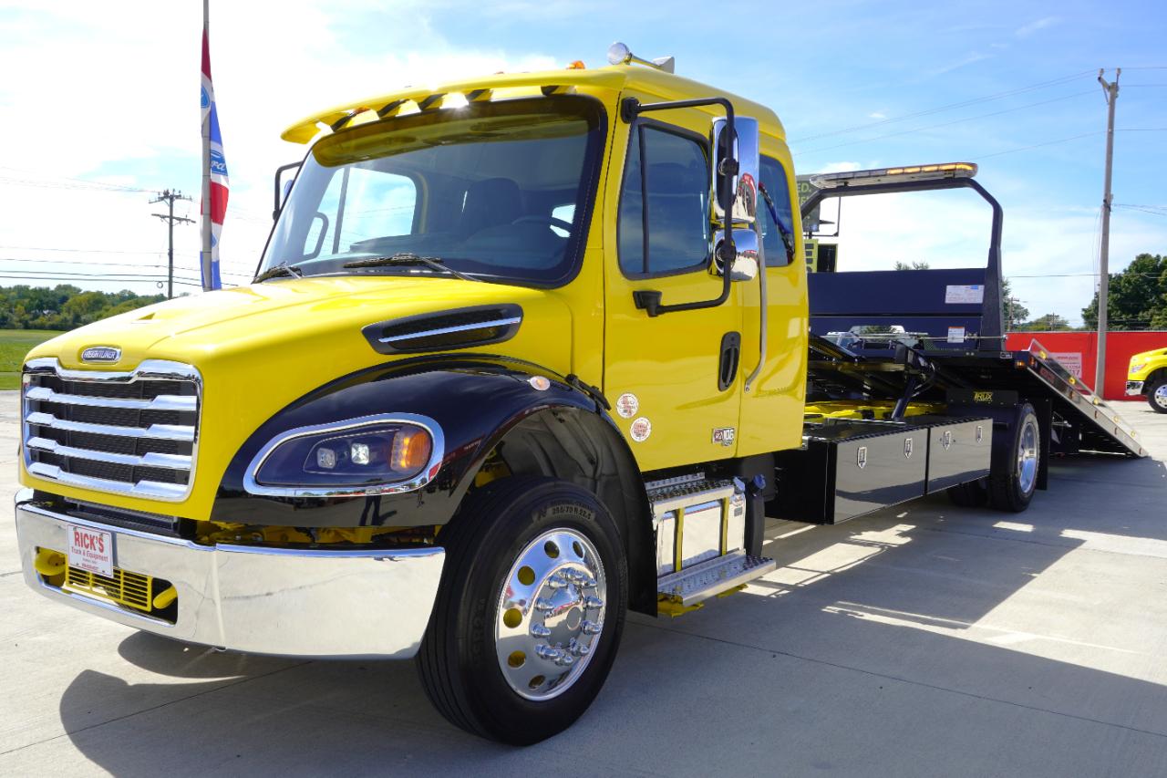 Freightliner M2 106 Plus  2027