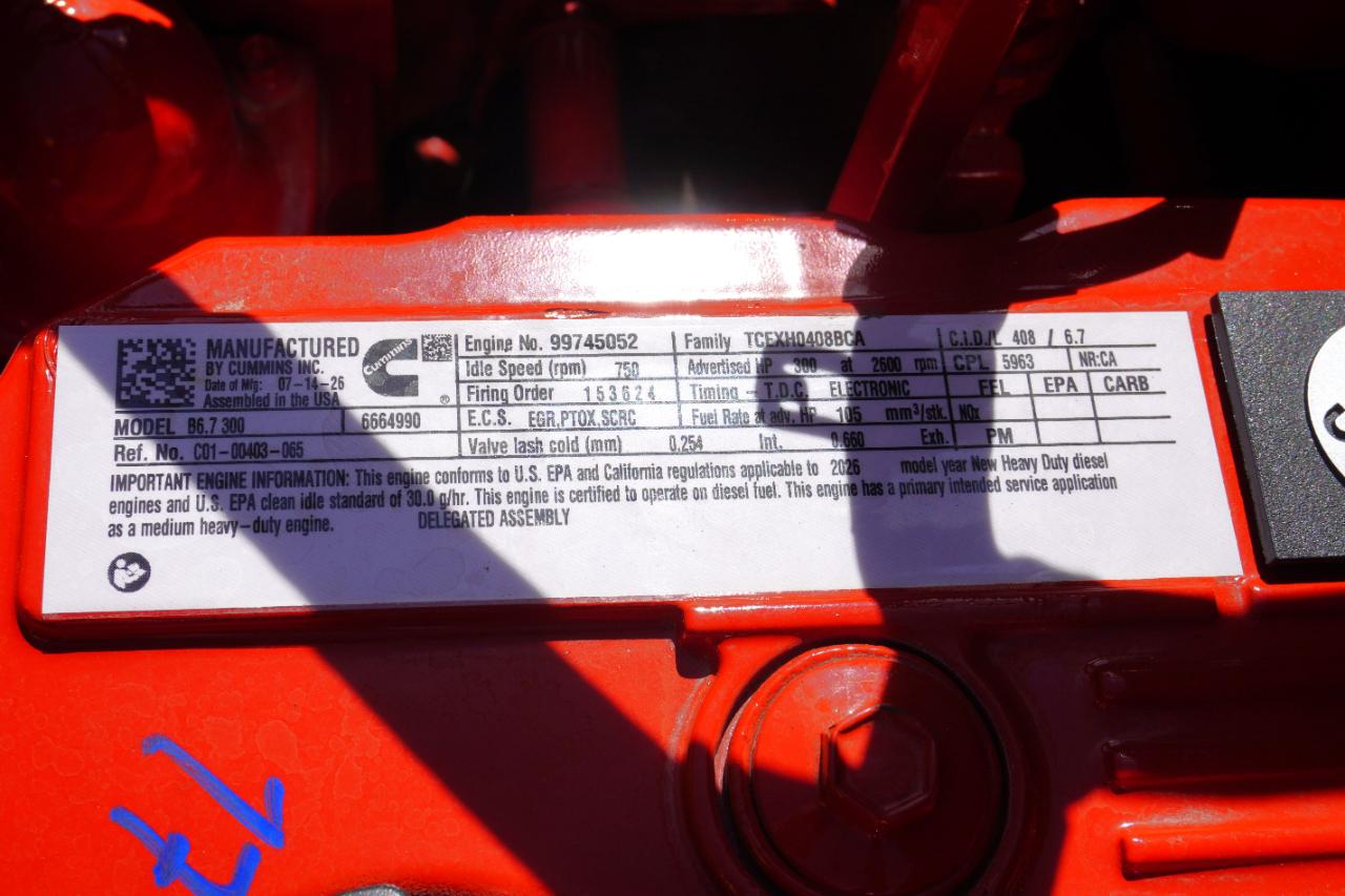 Freightliner M2 106 Plus  2027