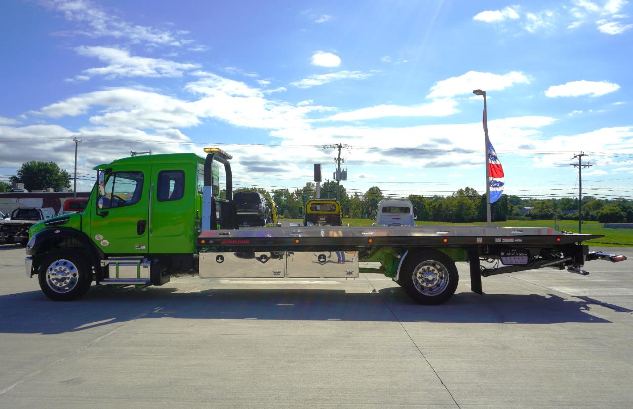Freightliner M2 106 Plus  2027