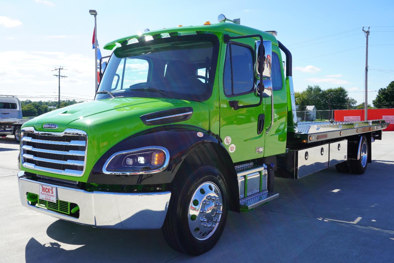 Freightliner M2 106 Plus  2027