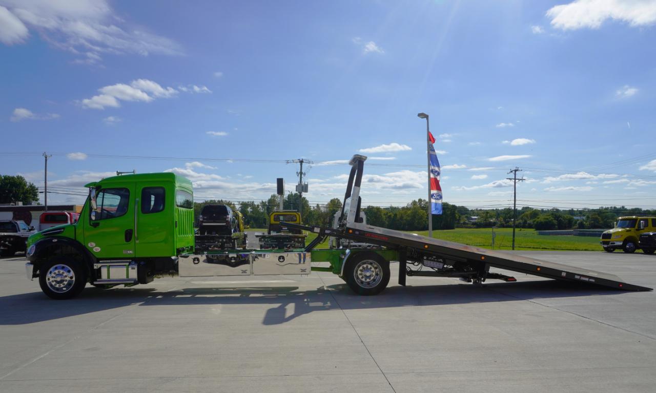 Freightliner M2 106 Plus  2027
