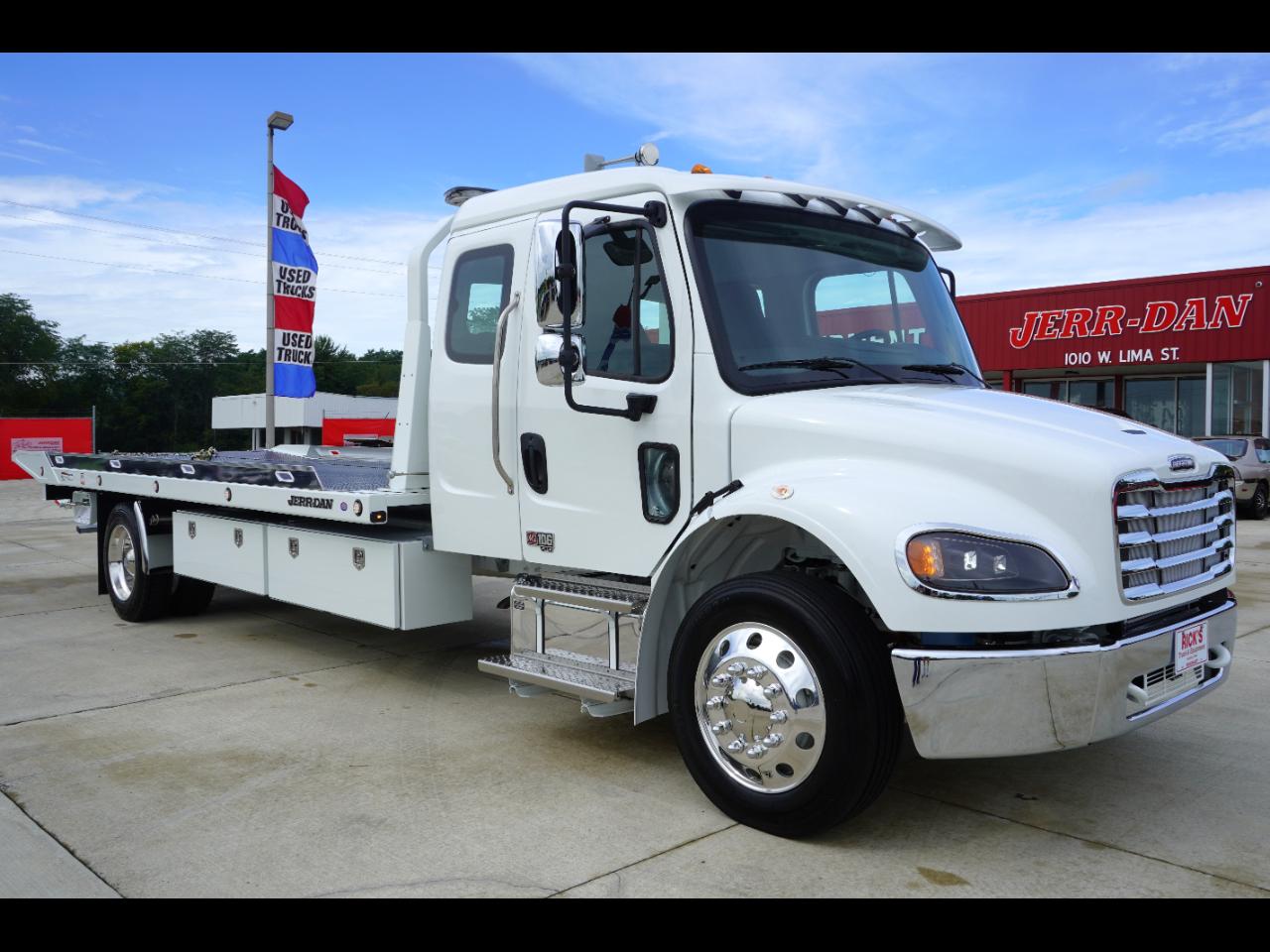 Freightliner M2 106 Plus  2027