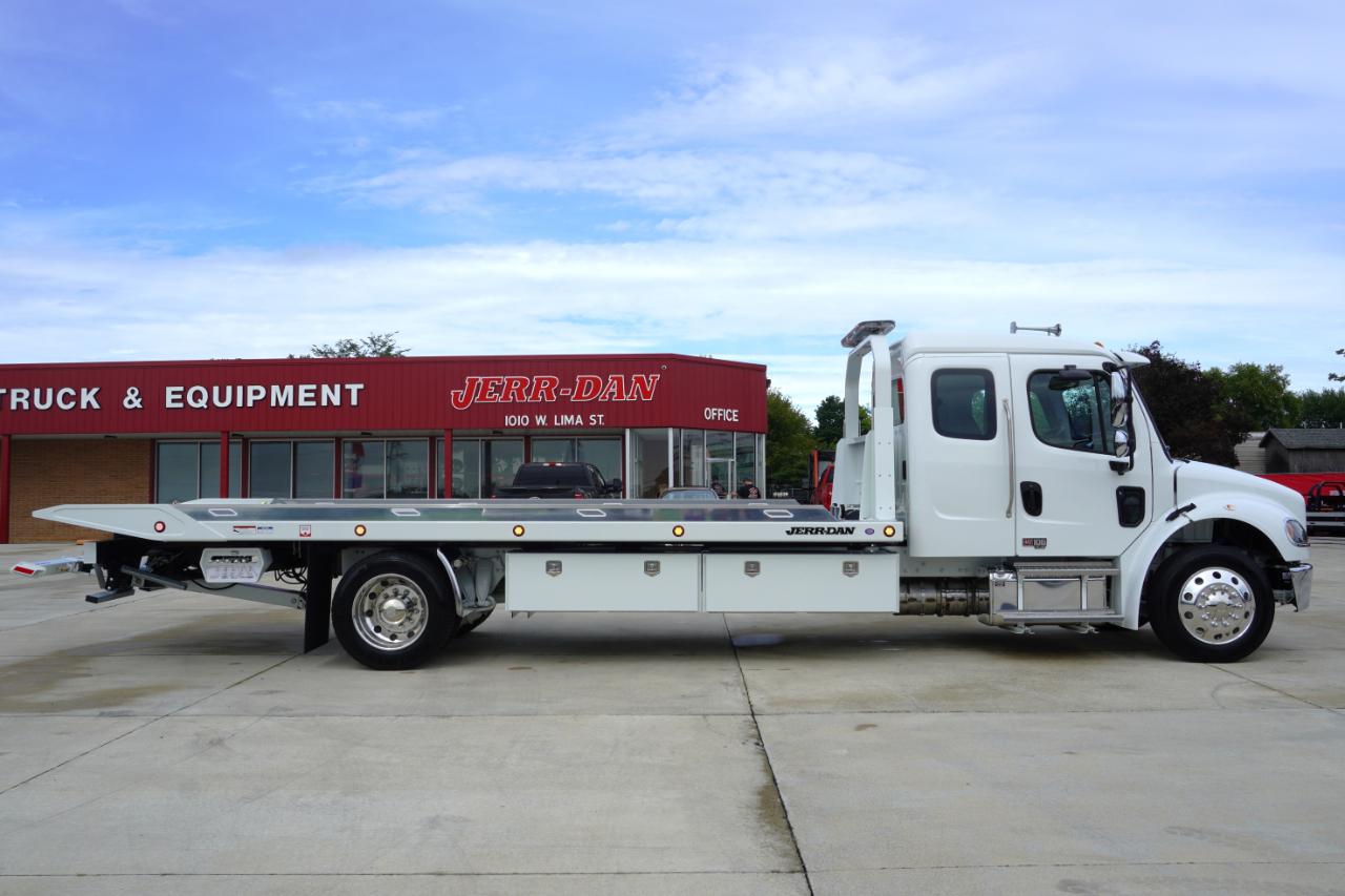Freightliner M2 106 Plus  2027