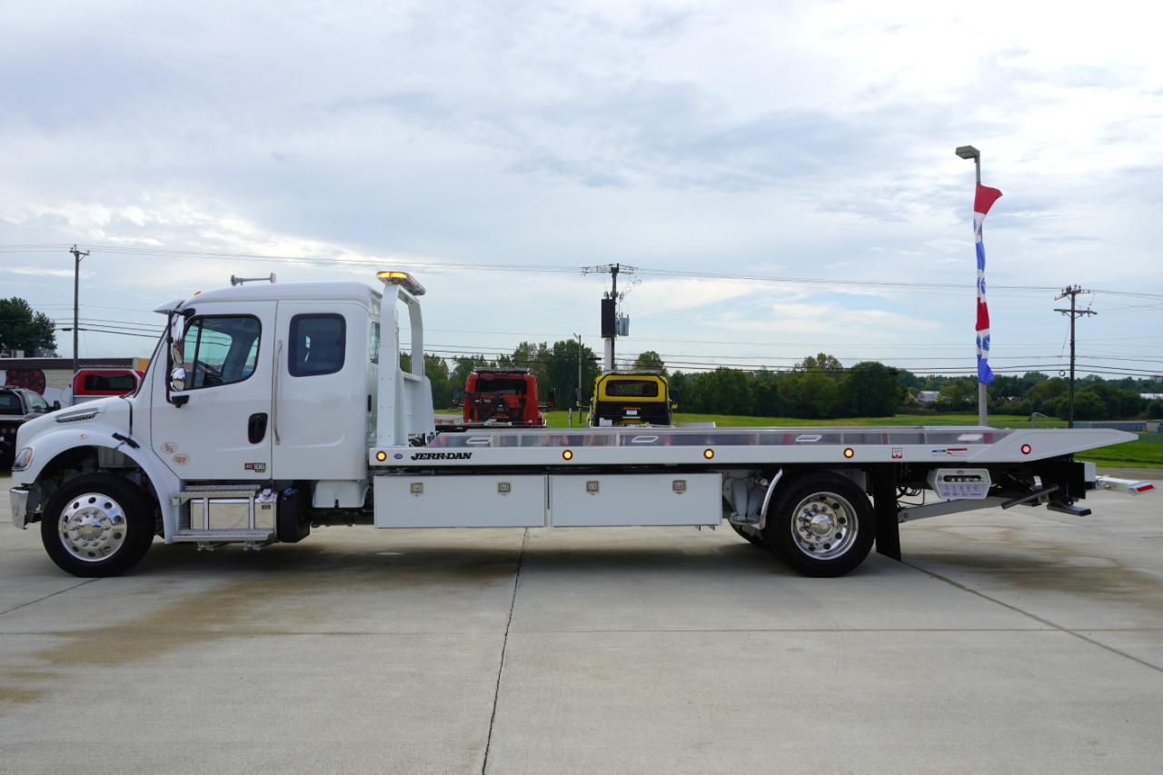 Freightliner M2 106 Plus  2027