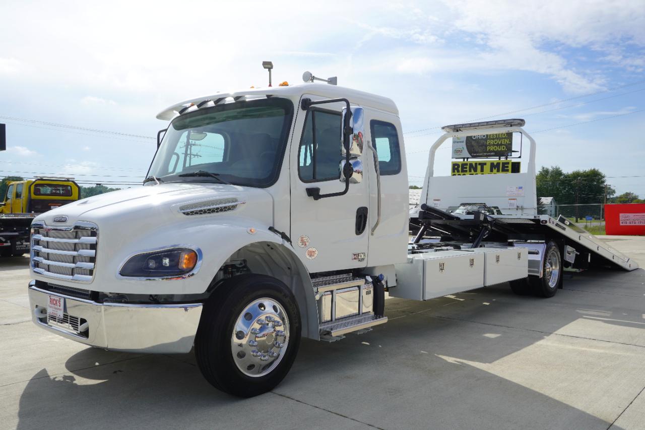 Freightliner M2 106 Plus  2027
