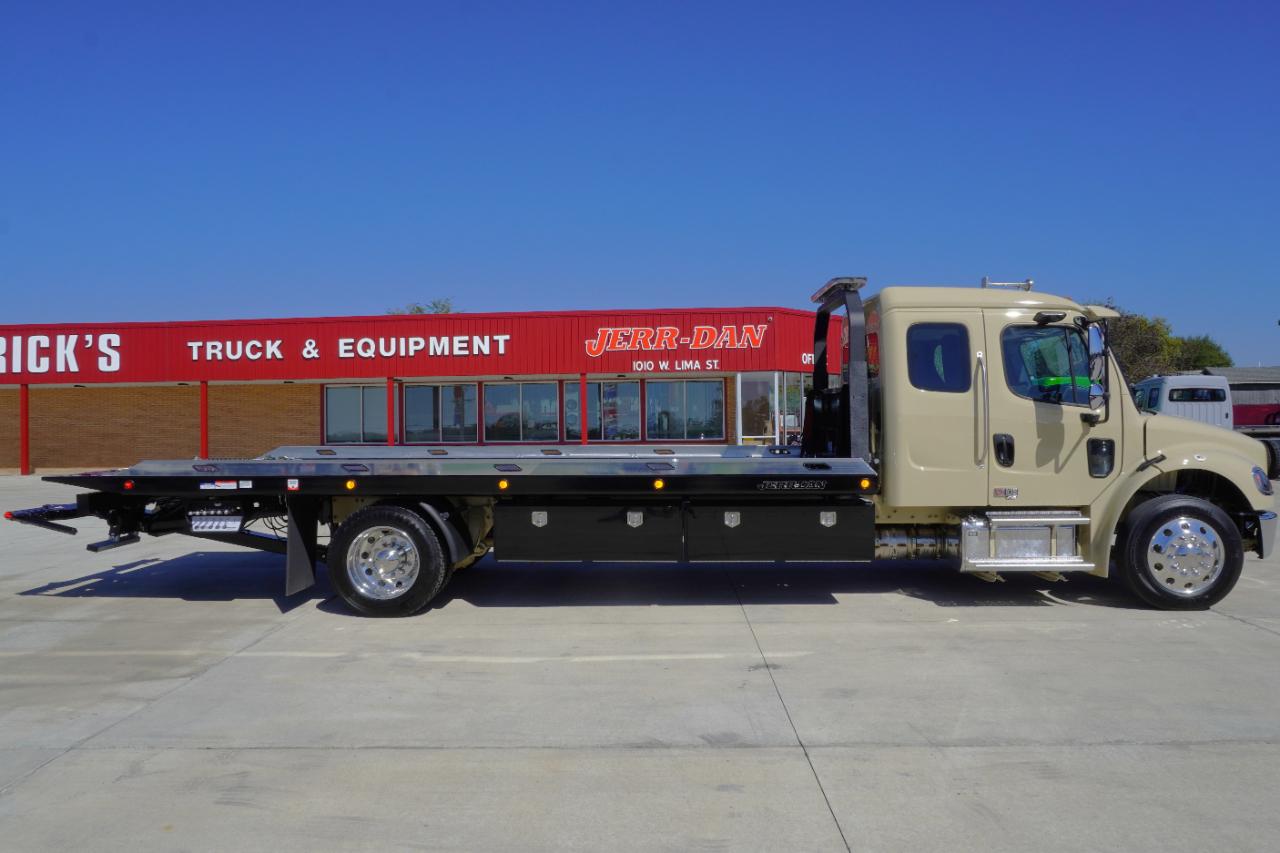 Freightliner M2 106 Plus  2027