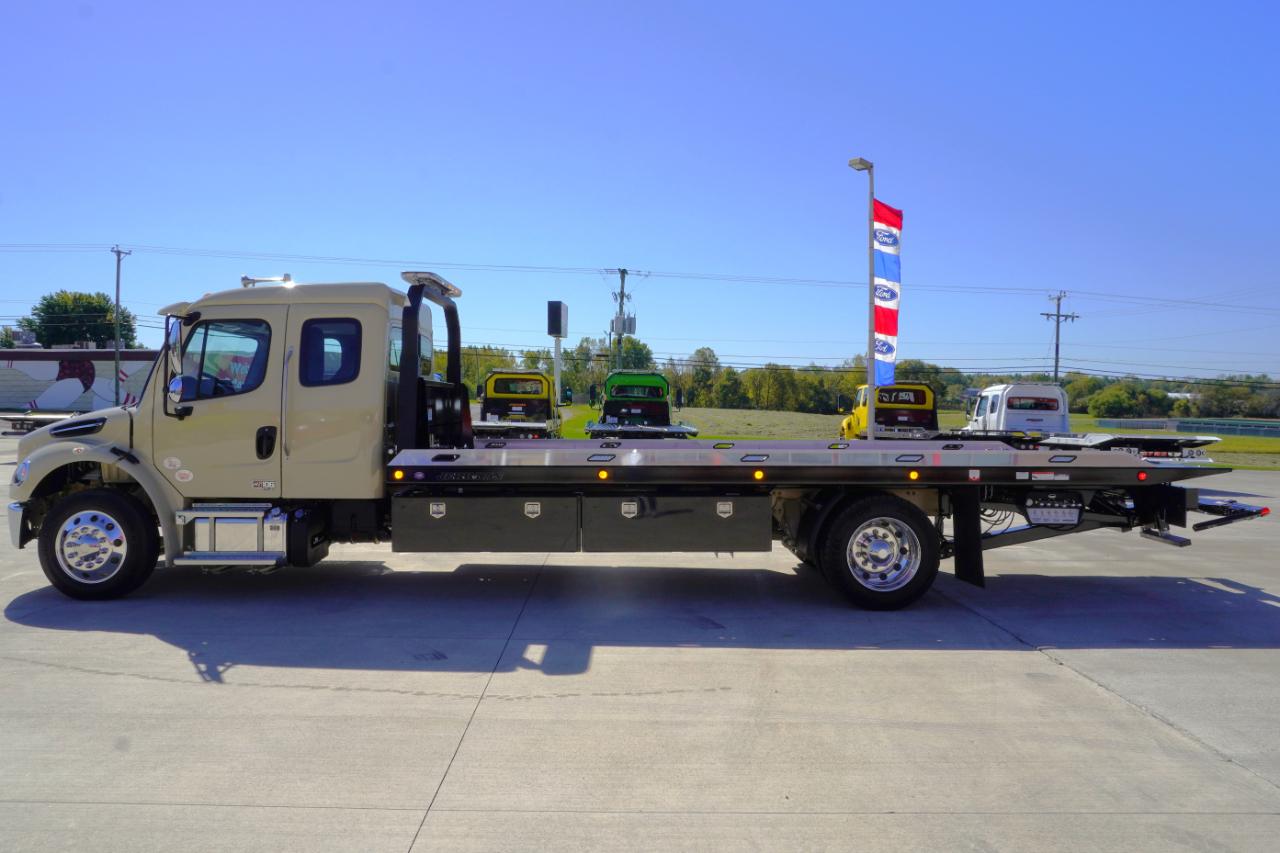 Freightliner M2 106 Plus  2027