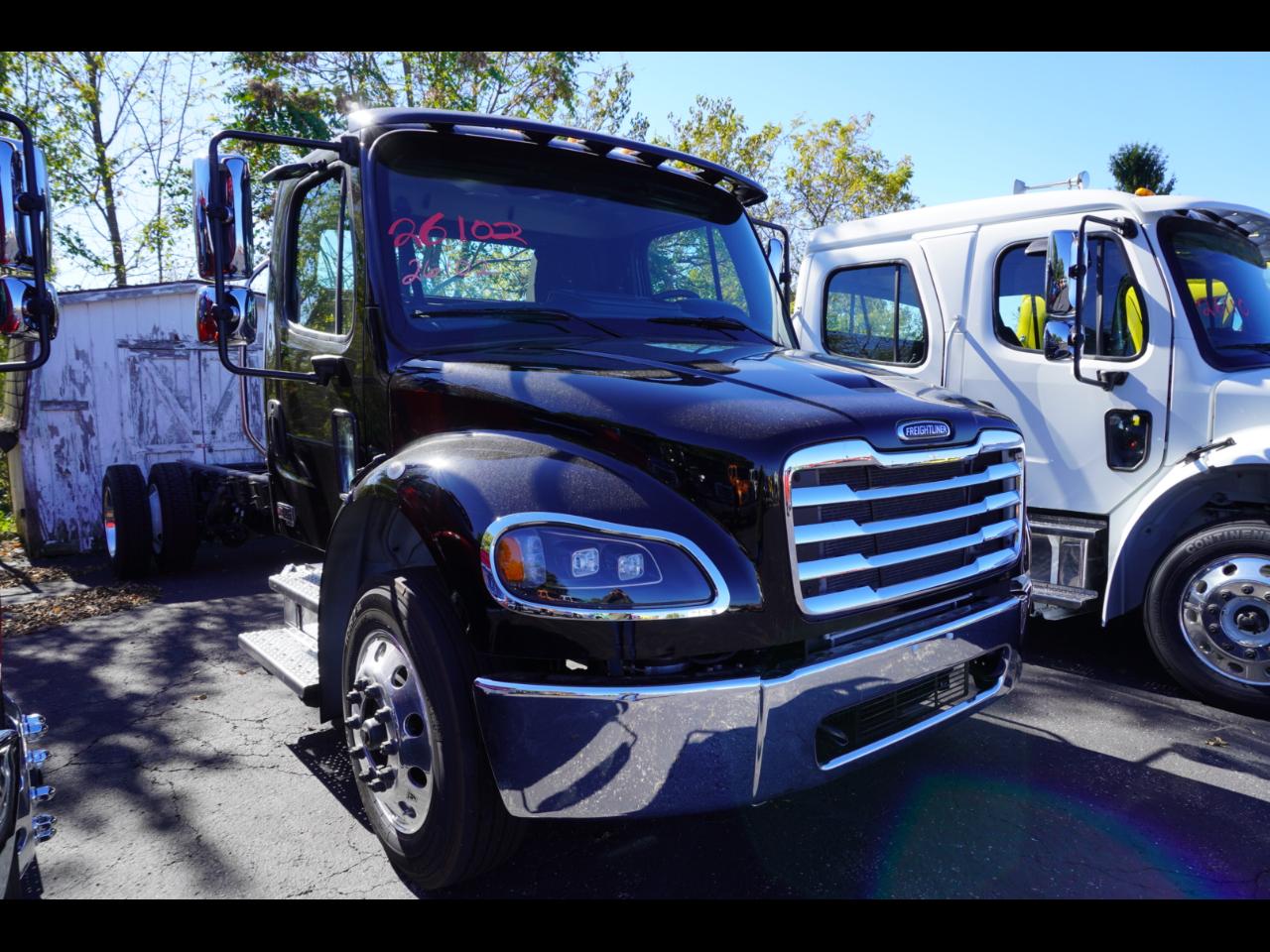 Freightliner M2 106 Plus  2027