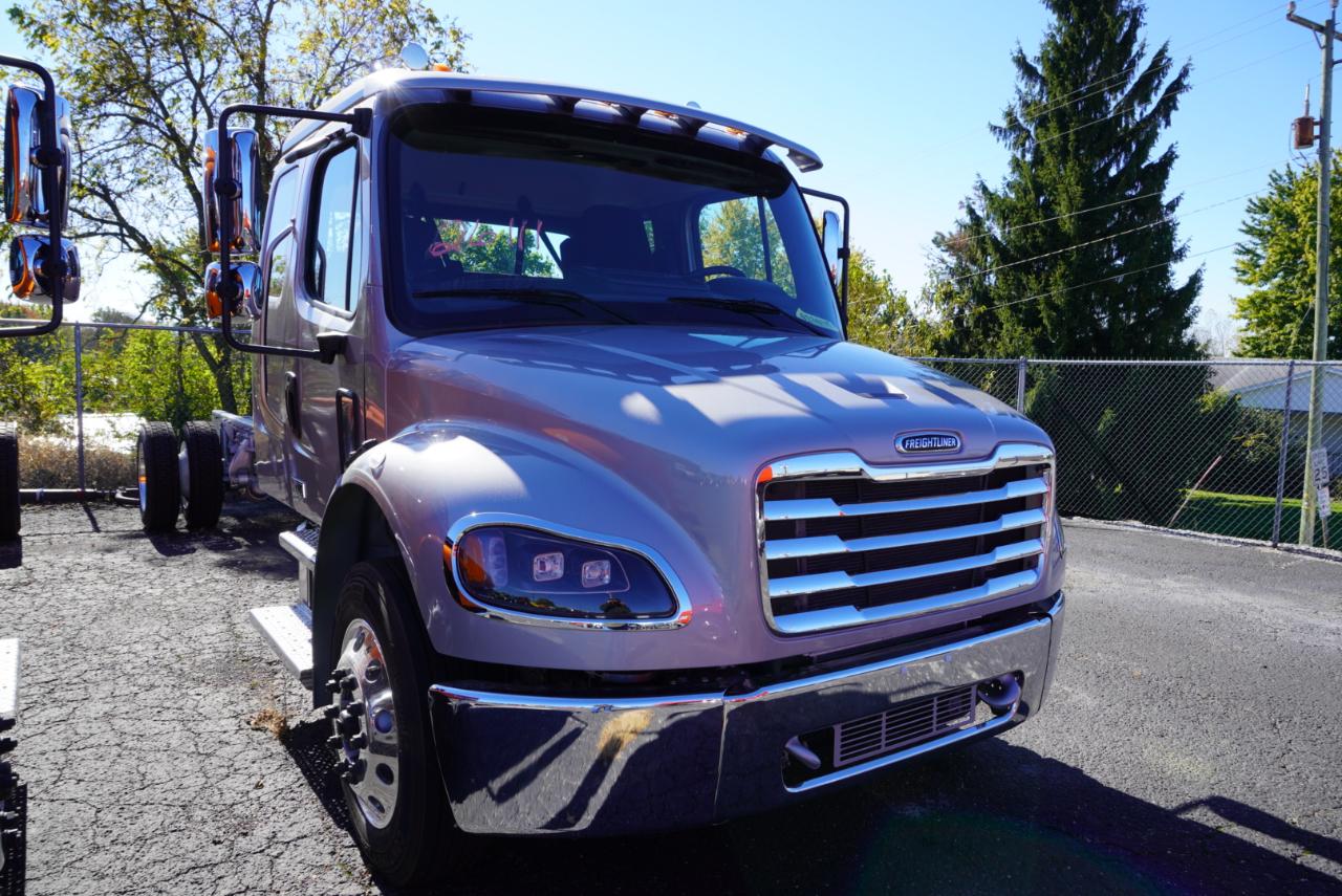 Freightliner M2 106 Plus  2027