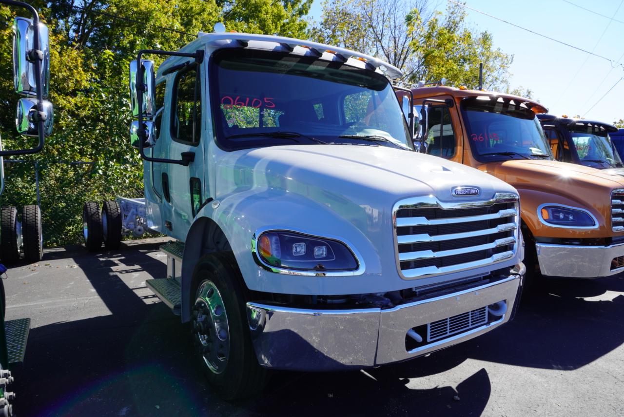 Freightliner M2 106 Plus  2027