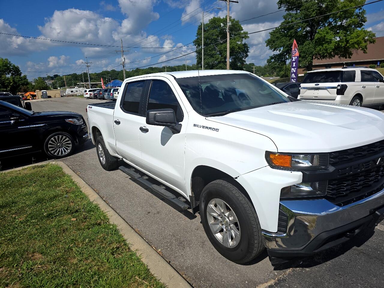 Chevrolet Silverado 1500 Work Truck Crew Cab Long Box 4WD 2019 Chevrolet Silverado 1500 Work Truck Crew Cab Long Box 4WD 2019