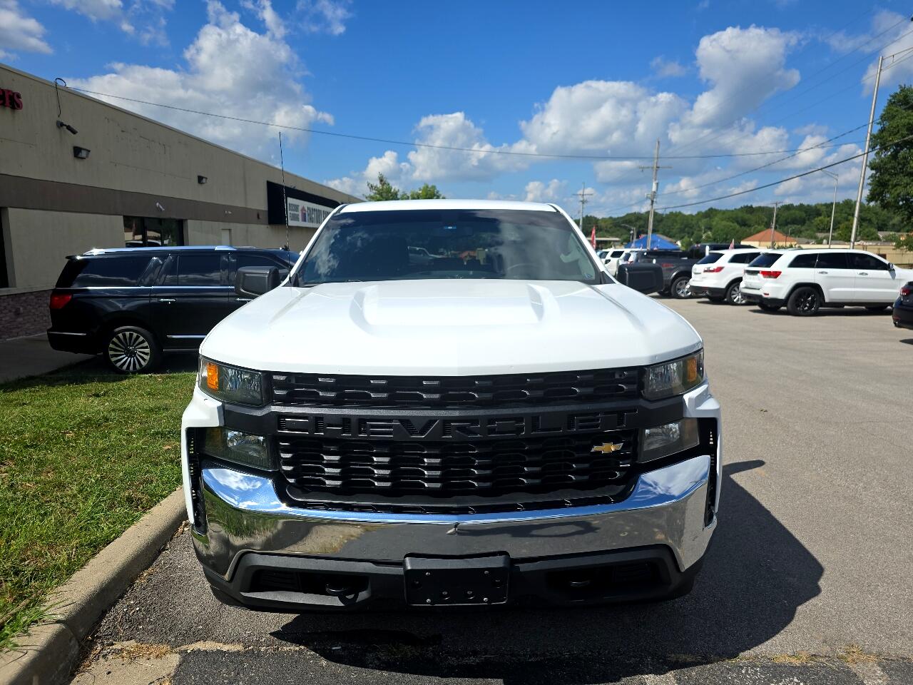 Chevrolet Silverado 1500 Work Truck Crew Cab Long Box 4WD 2019 Chevrolet Silverado 1500 Work Truck Crew Cab Long Box 4WD 2019