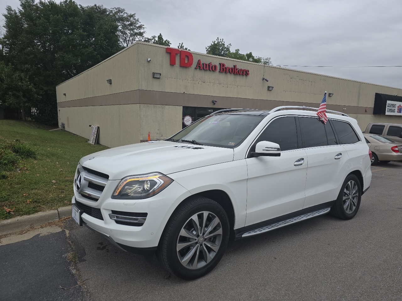 Mercedes-Benz GL-Class GL450 4MATIC 2015 Mercedes-Benz GL-Class GL450 4MATIC 2015