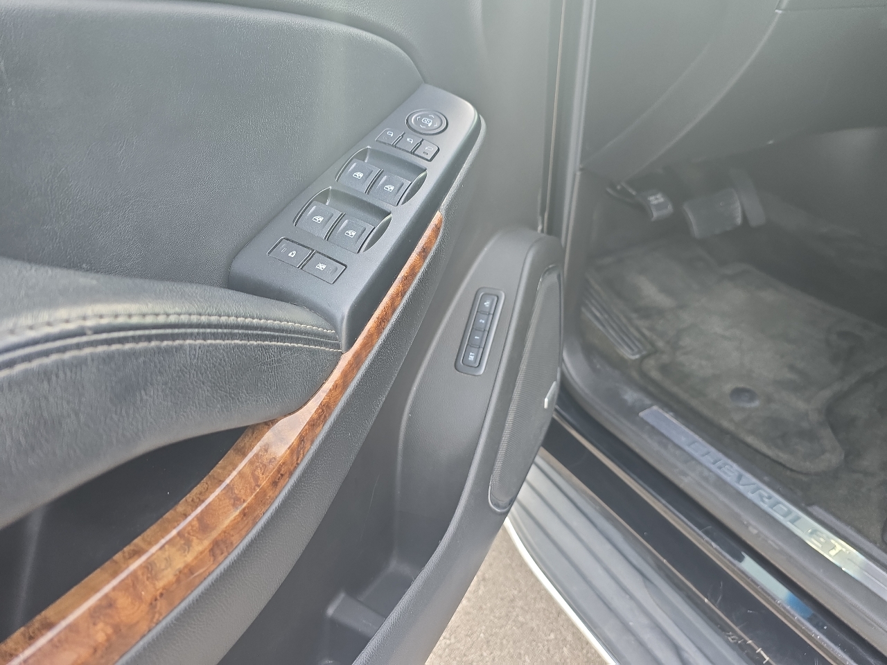 Chevrolet Tahoe LTZ 4WD 2015 Chevrolet Tahoe LTZ 4WD 2015