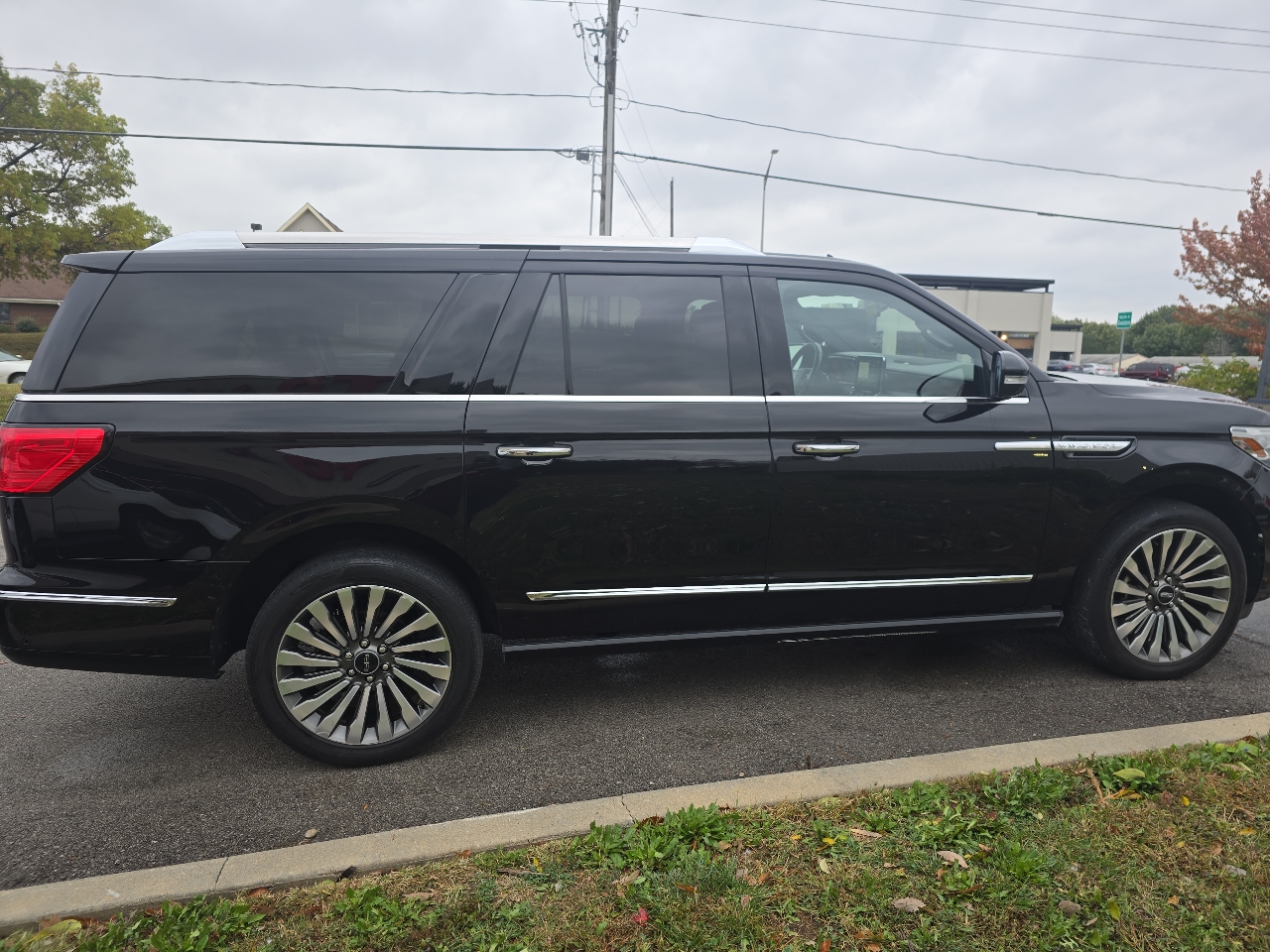 Lincoln Navigator L Reserve 4WD 2019 Lincoln Navigator L Reserve 4WD 2019