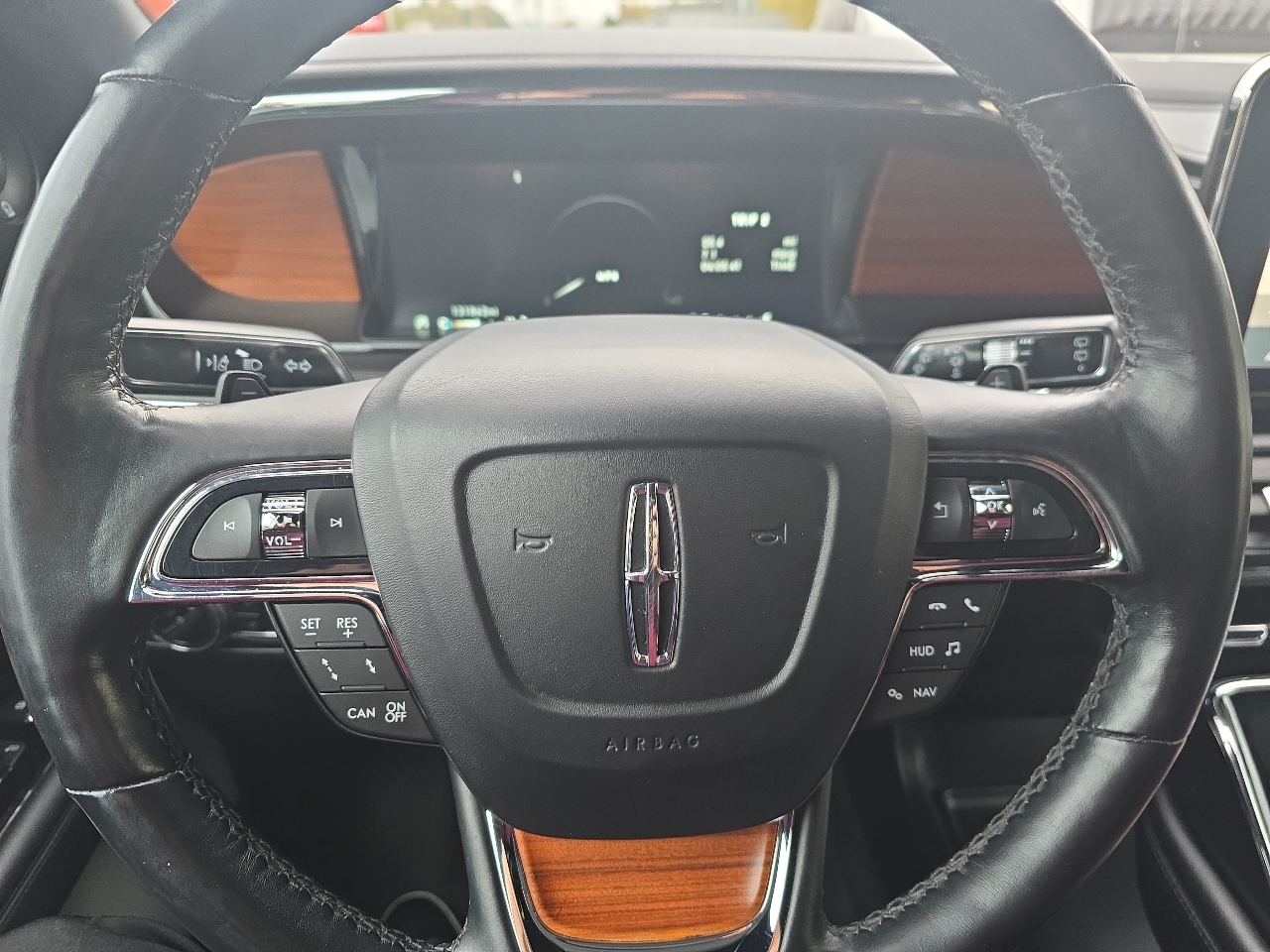 Lincoln Navigator L Reserve 4WD 2019 Lincoln Navigator L Reserve 4WD 2019