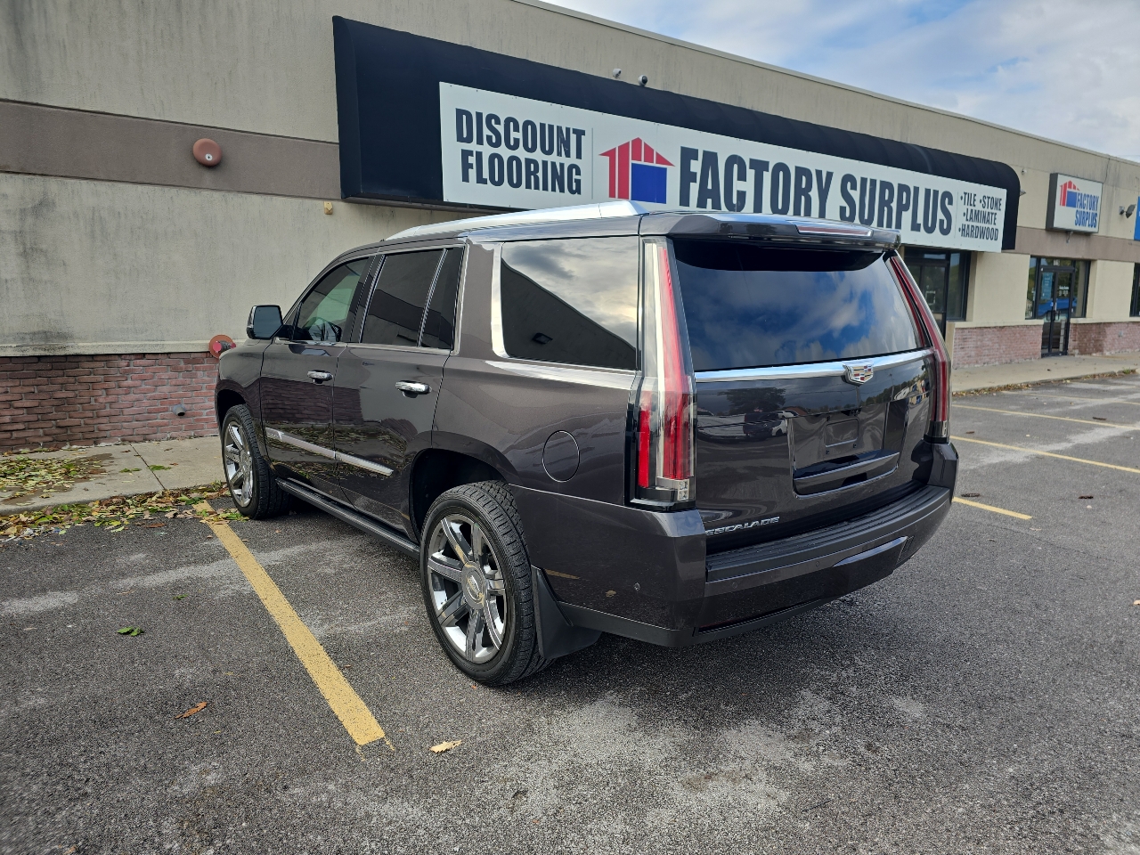 Cadillac Escalade Premium 4WD 2017 Cadillac Escalade Premium 4WD 2017