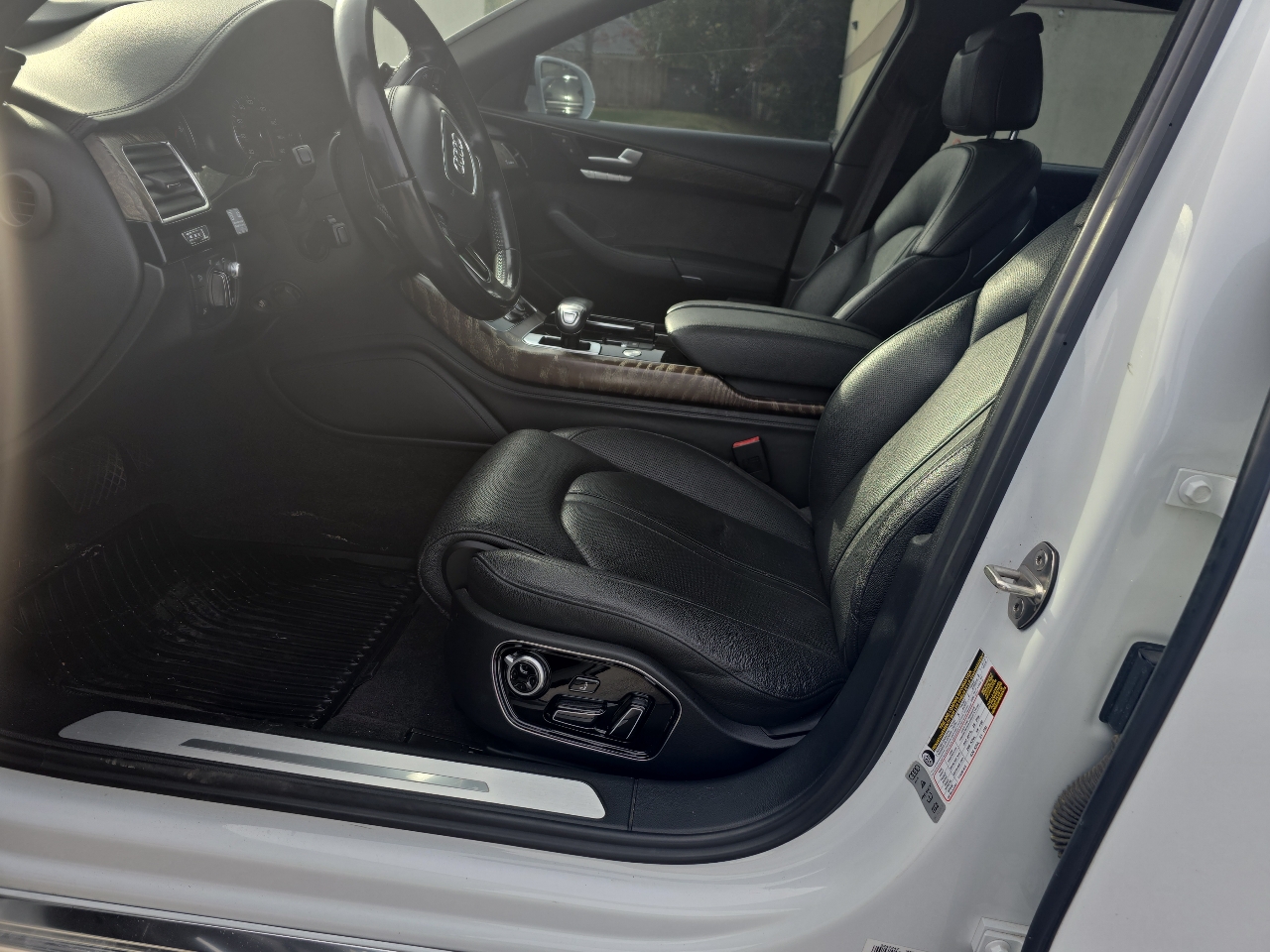 Audi A8 L TDI quattro 2015 Audi A8 L TDI quattro 2015