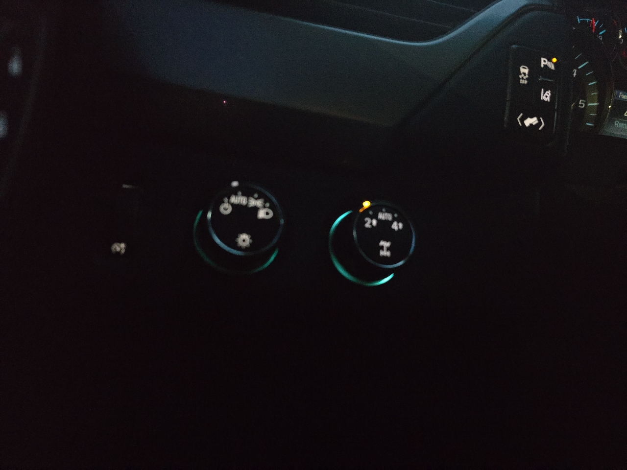 Chevrolet Tahoe LT 4WD 2015