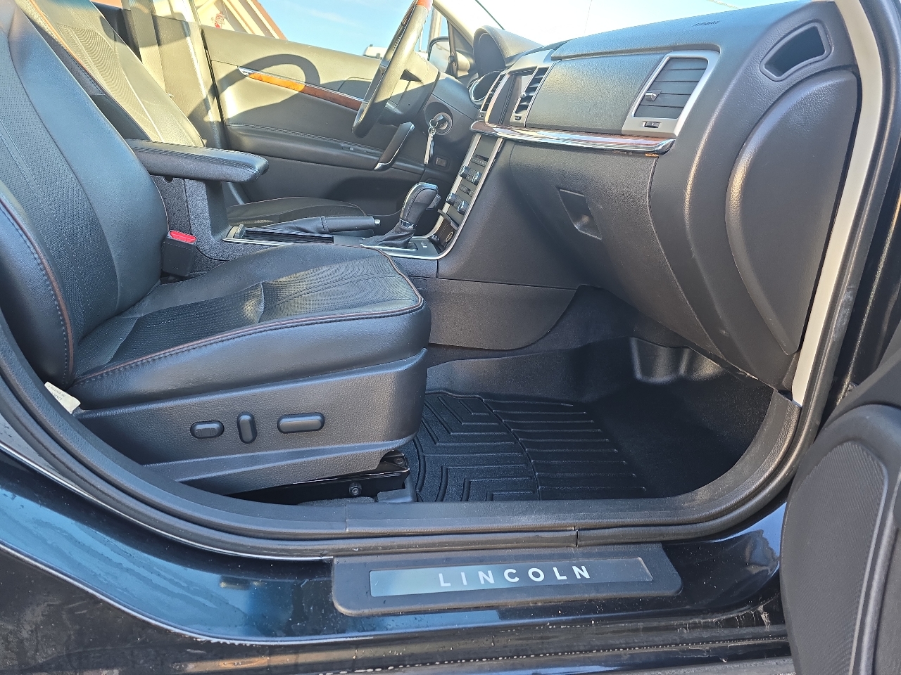 Lincoln MKZ AWD 2012