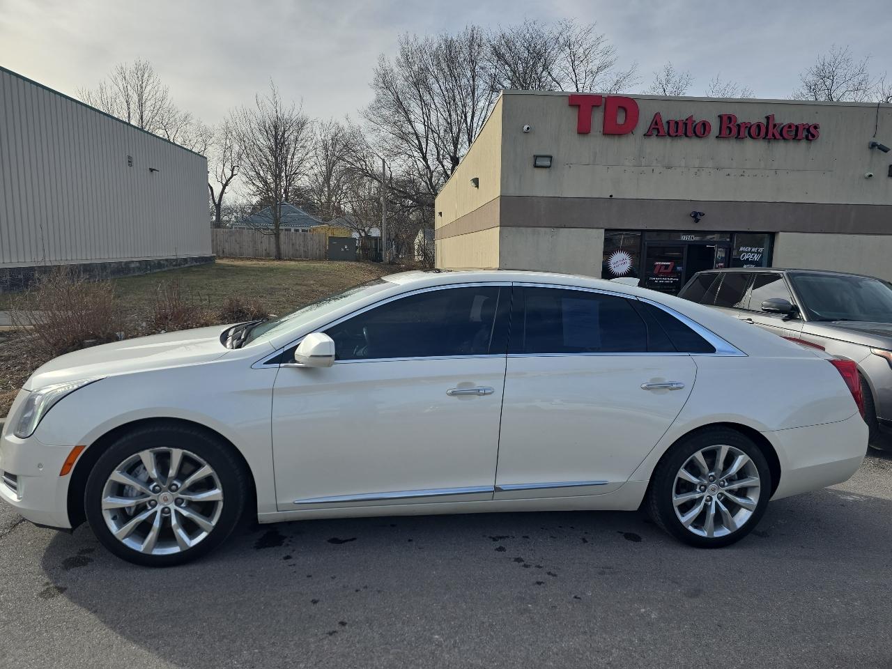 Cadillac XTS Luxury FWD 2015