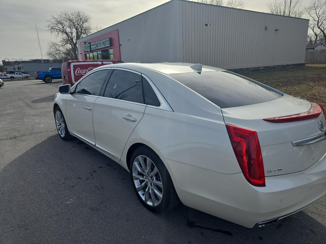 Cadillac XTS Luxury FWD 2015
