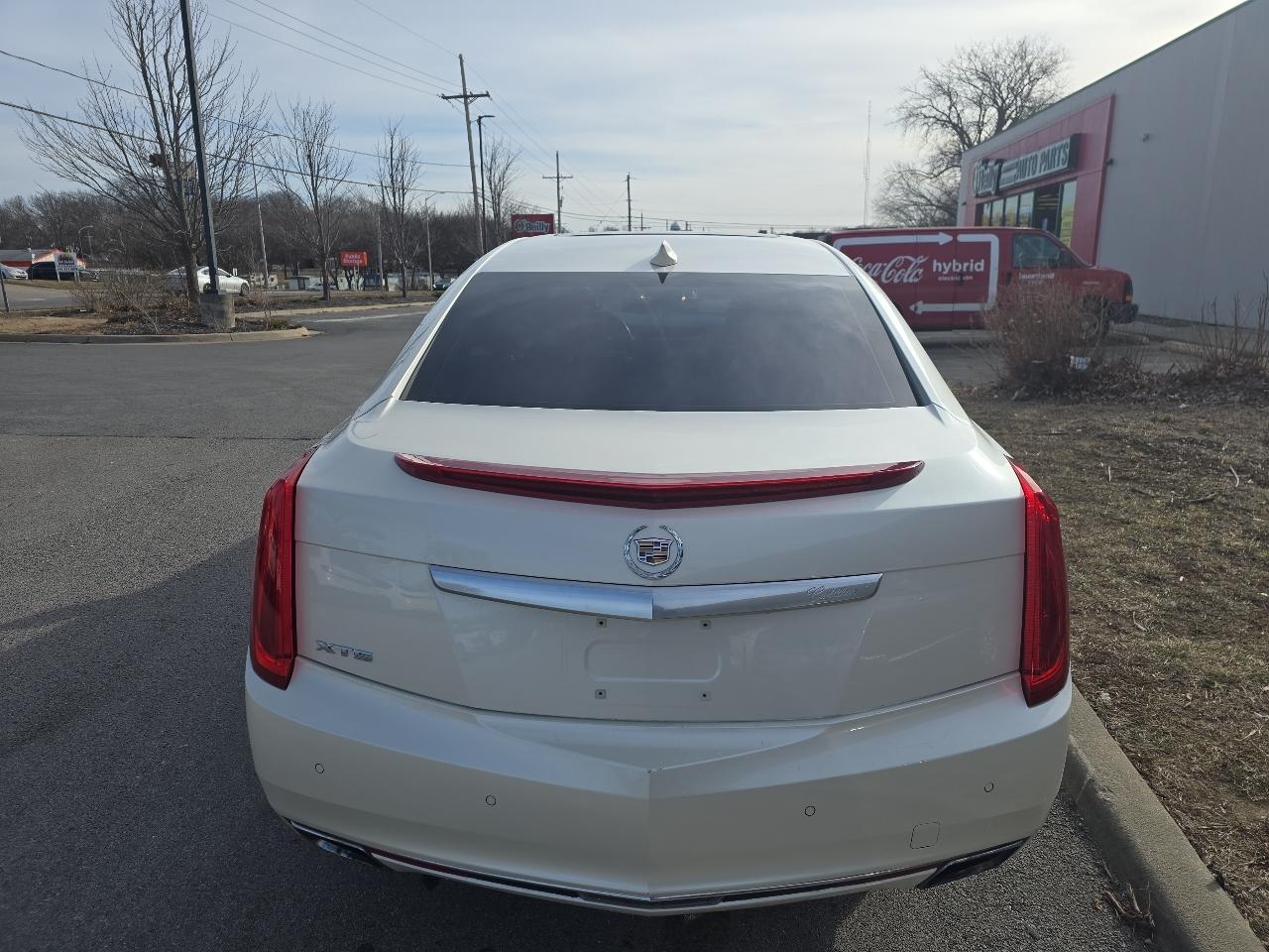 Cadillac XTS Luxury FWD 2015