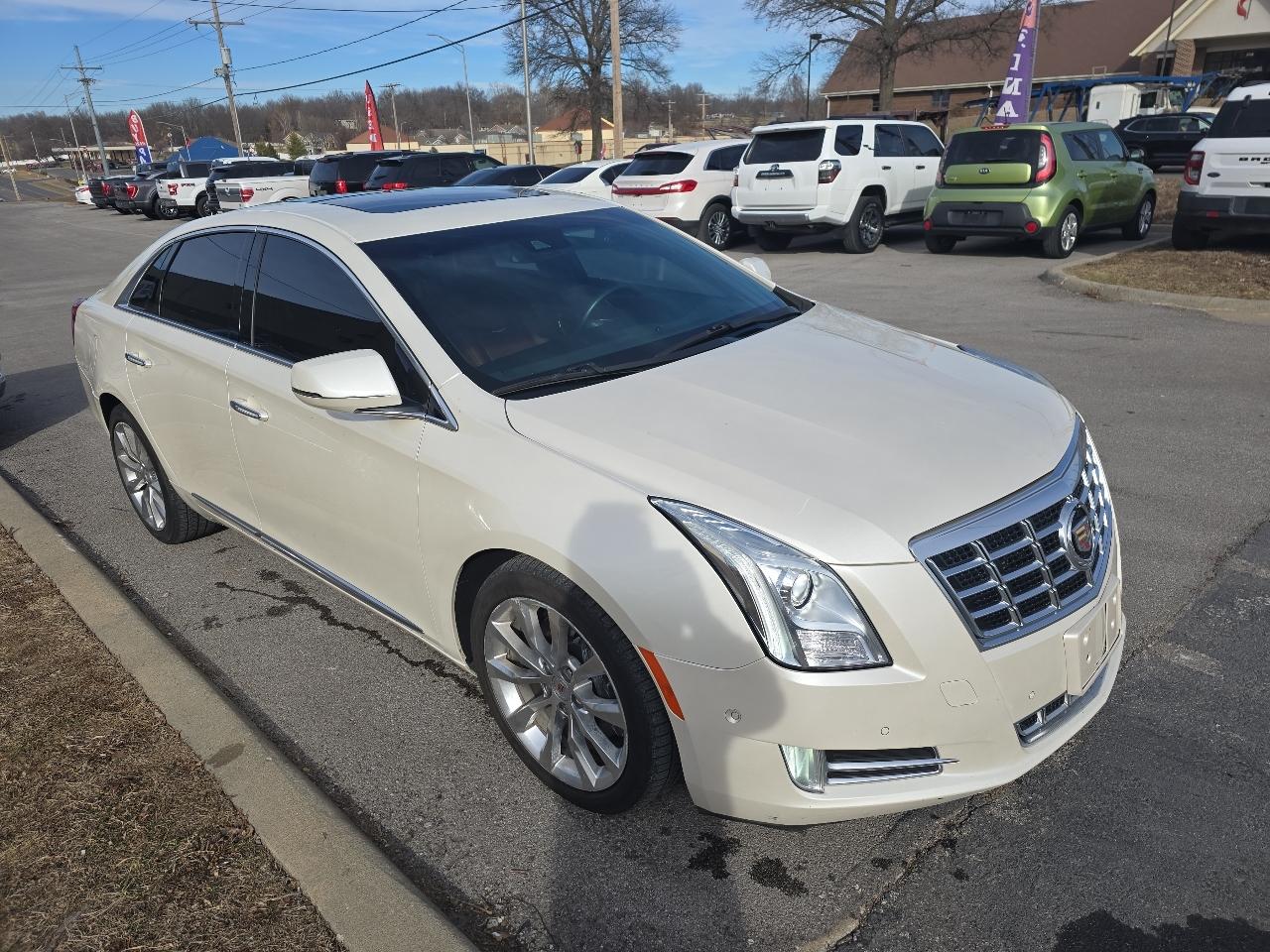 Cadillac XTS Luxury FWD 2015