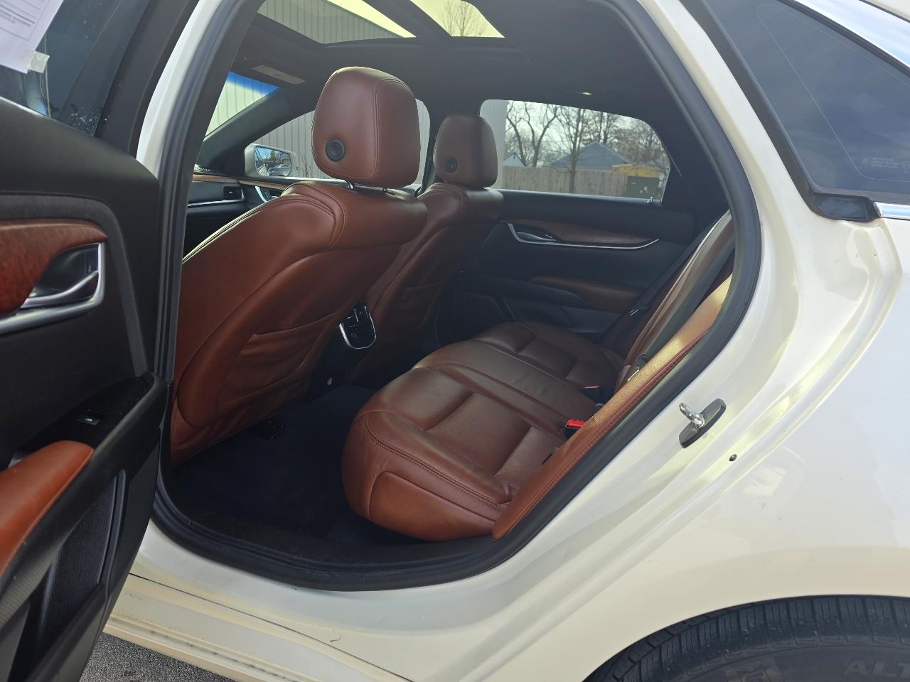 Cadillac XTS Luxury FWD 2015