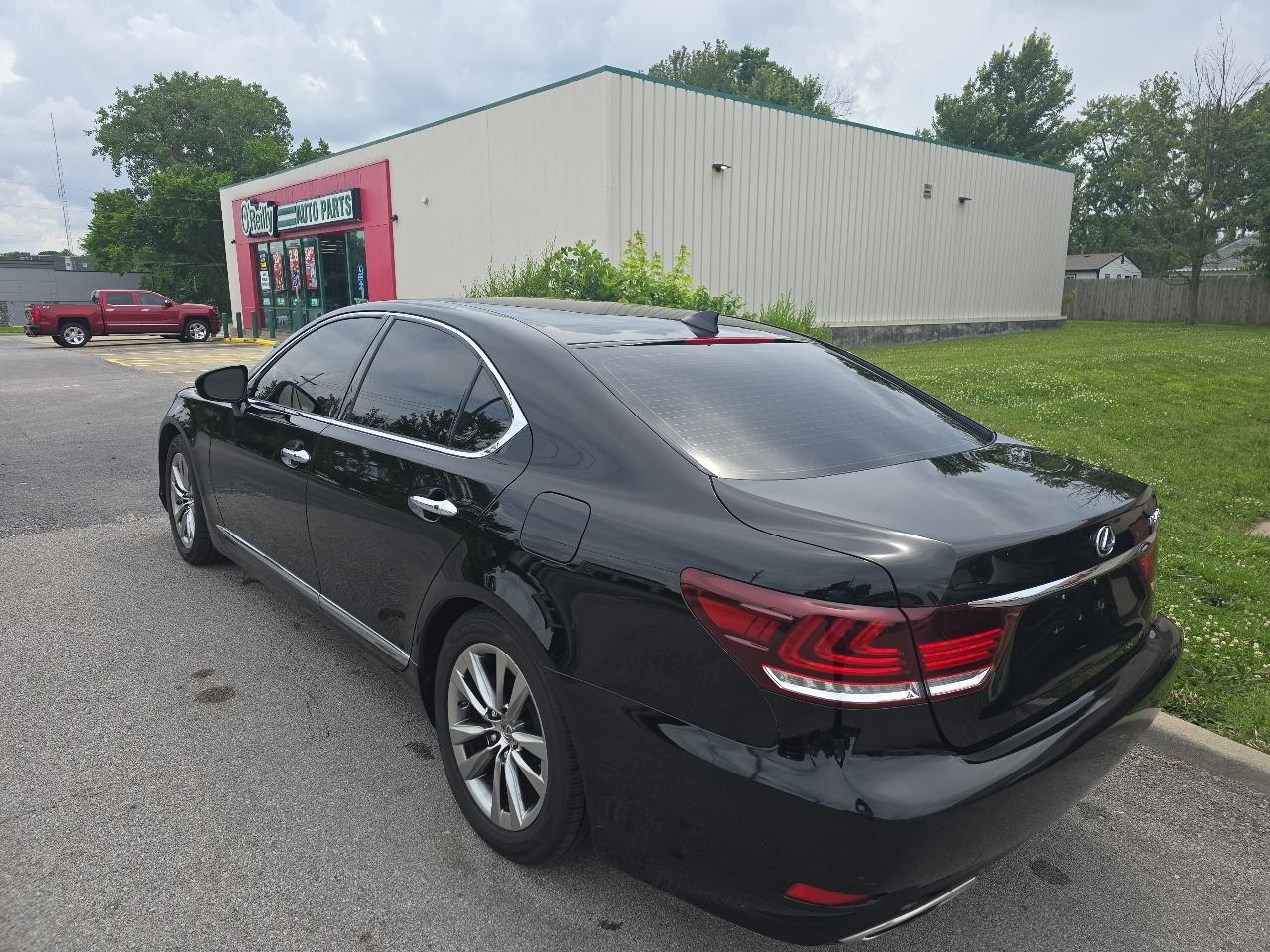 Lexus LS 460 Luxury Sedan 2015