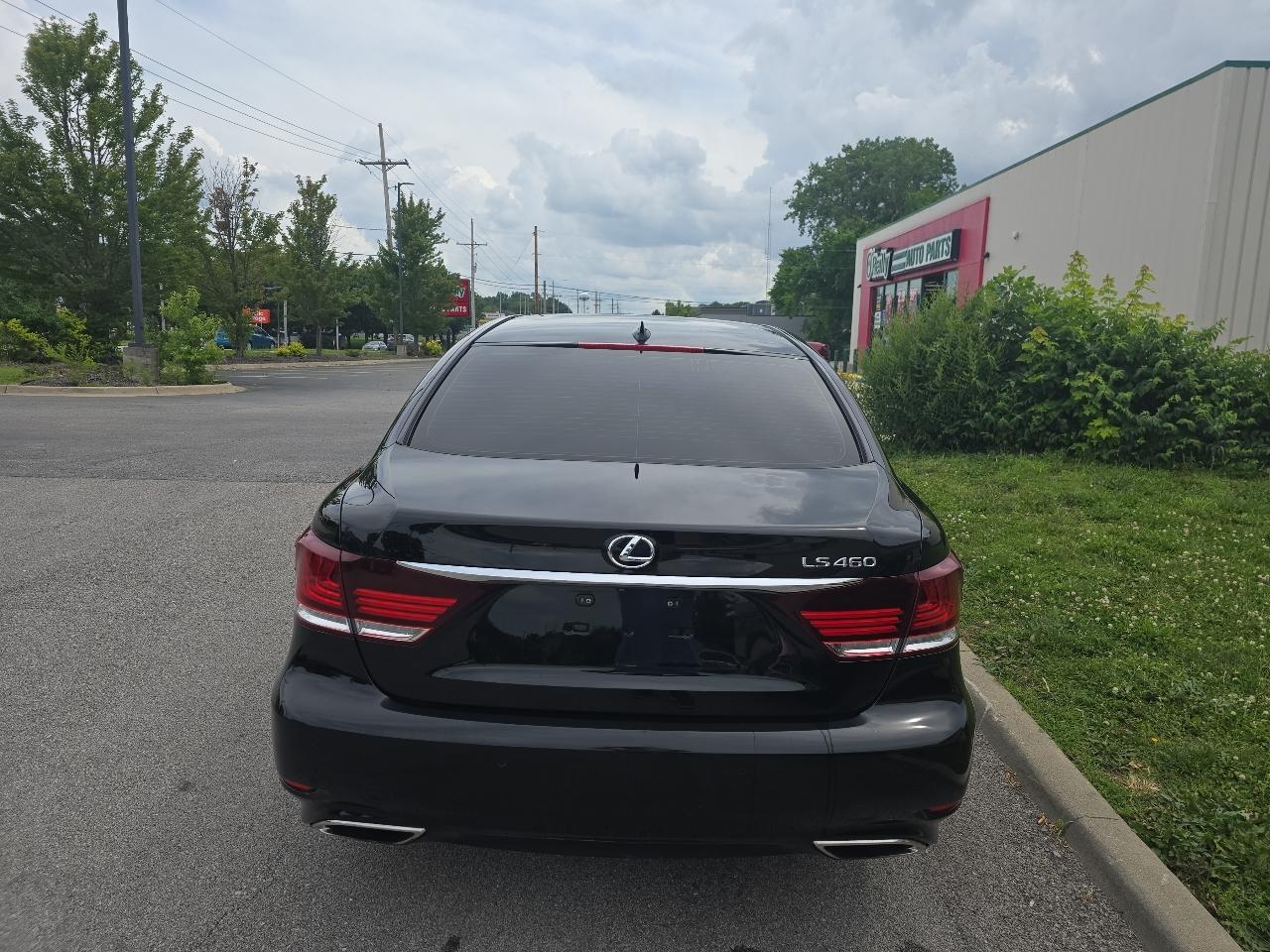 Lexus LS 460 Luxury Sedan 2015