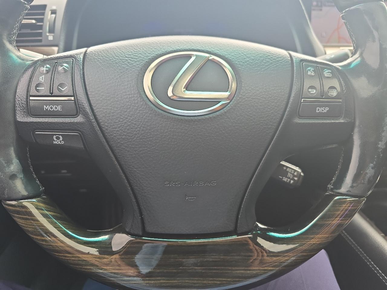 Lexus LS 460 Luxury Sedan 2015
