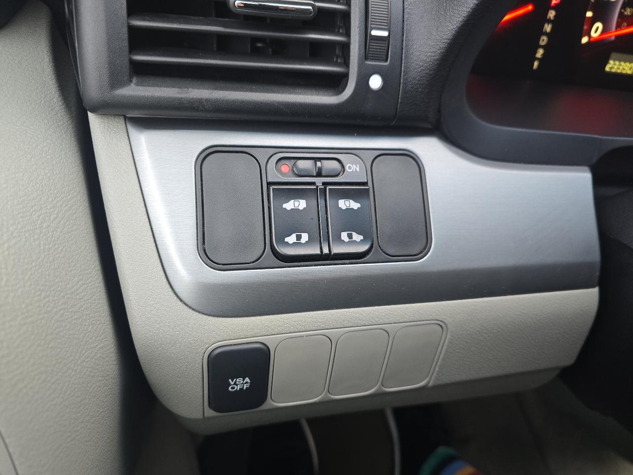 Honda Odyssey EX w/ DVD 2010