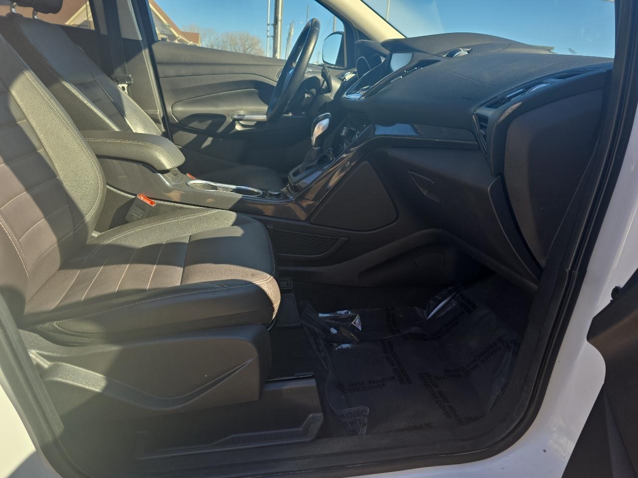 Ford Escape Titanium FWD 2014