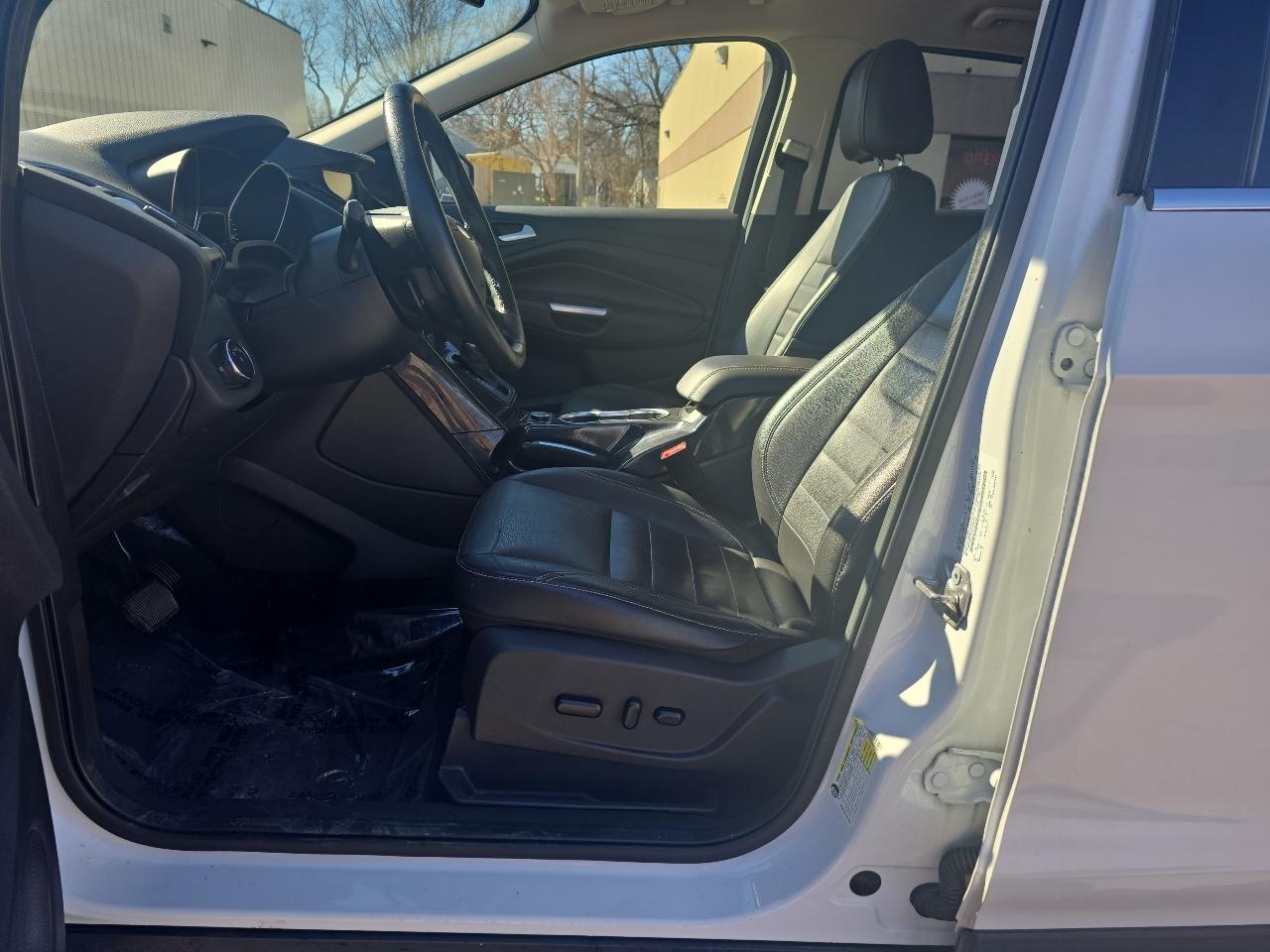 Ford Escape Titanium FWD 2014