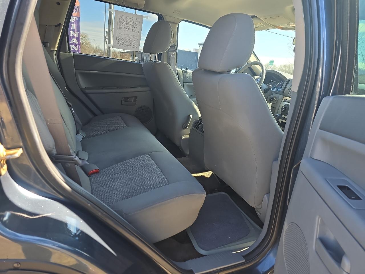 Jeep Grand Cherokee Laredo 4WD 2007