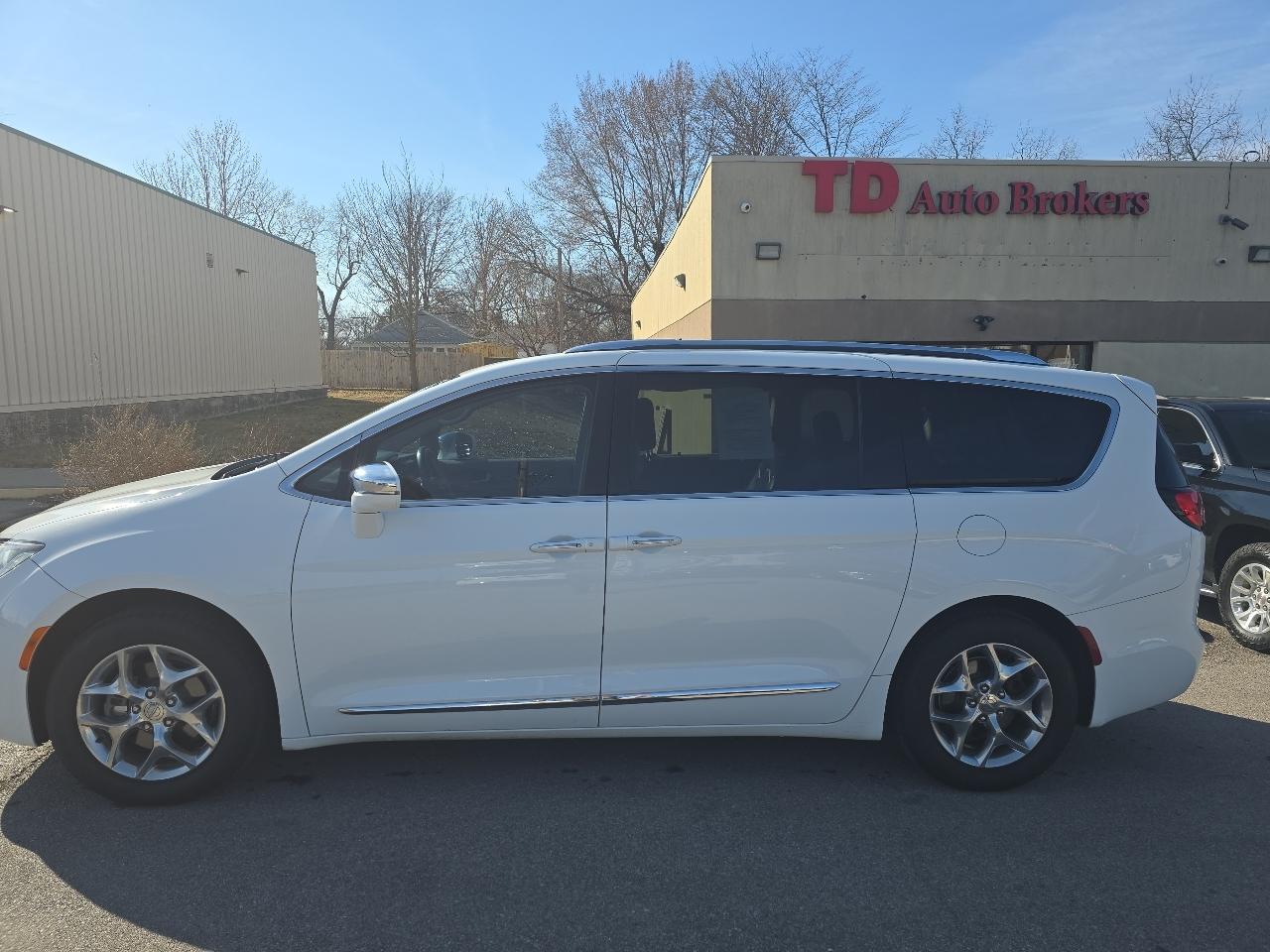 Chrysler Pacifica Limited 2018