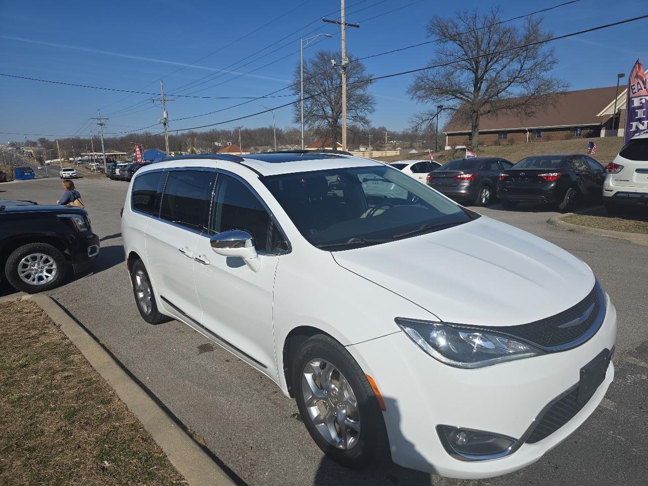 Chrysler Pacifica Limited 2018