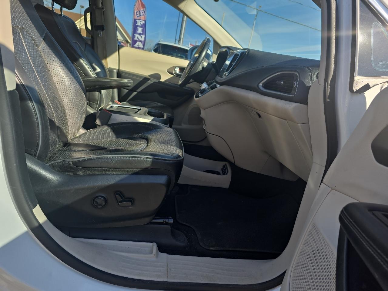 Chrysler Pacifica Limited 2018