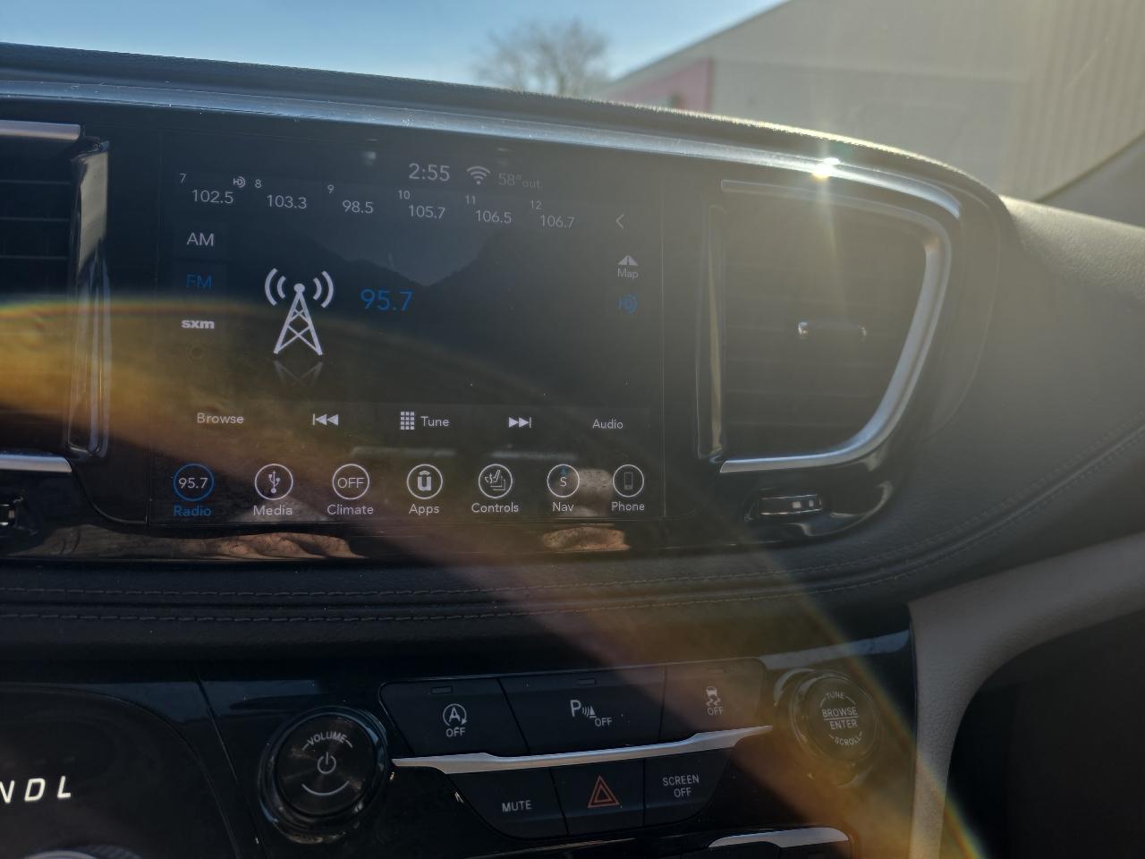 Chrysler Pacifica Limited 2018