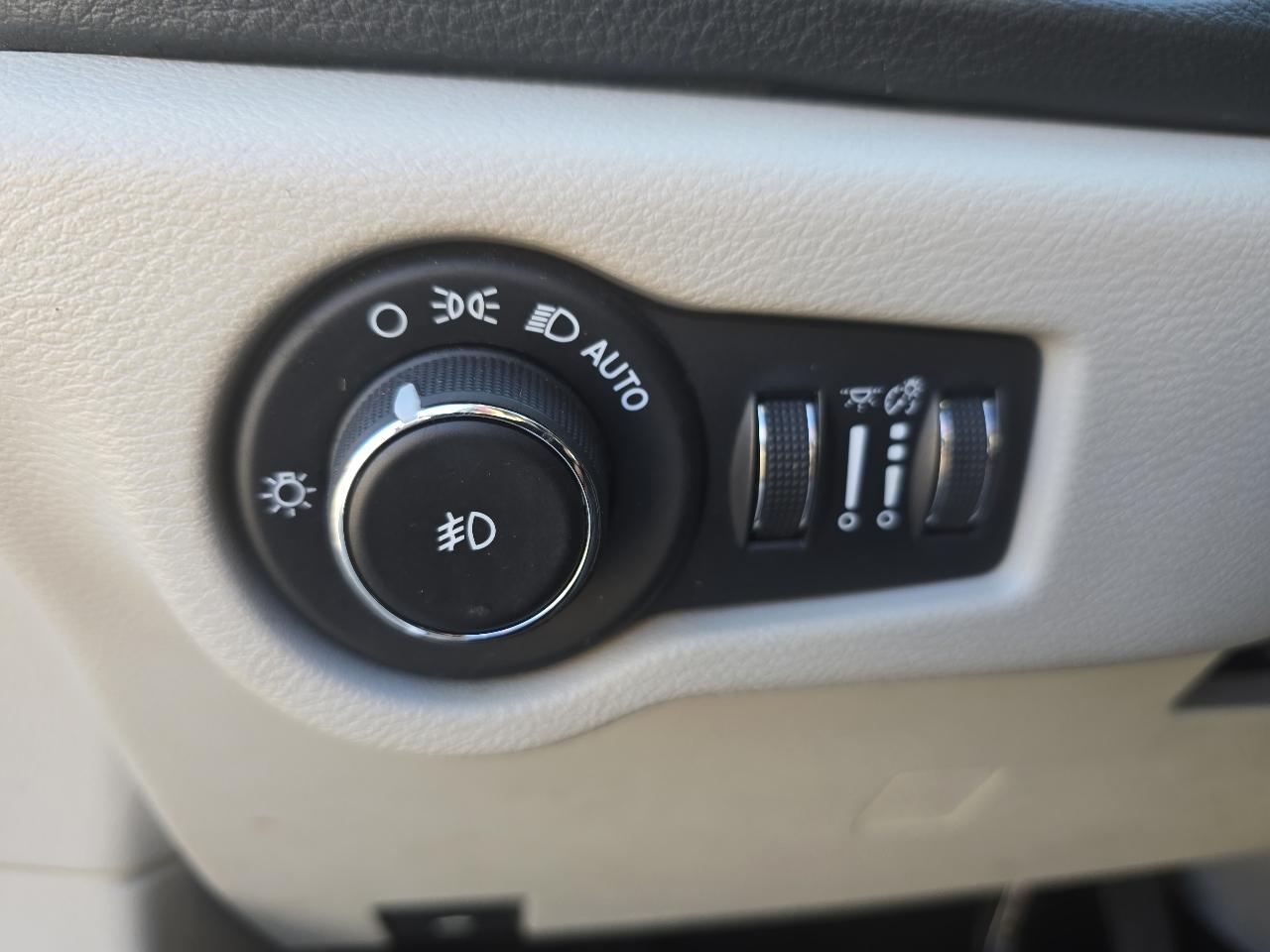 Chrysler Pacifica Limited 2018