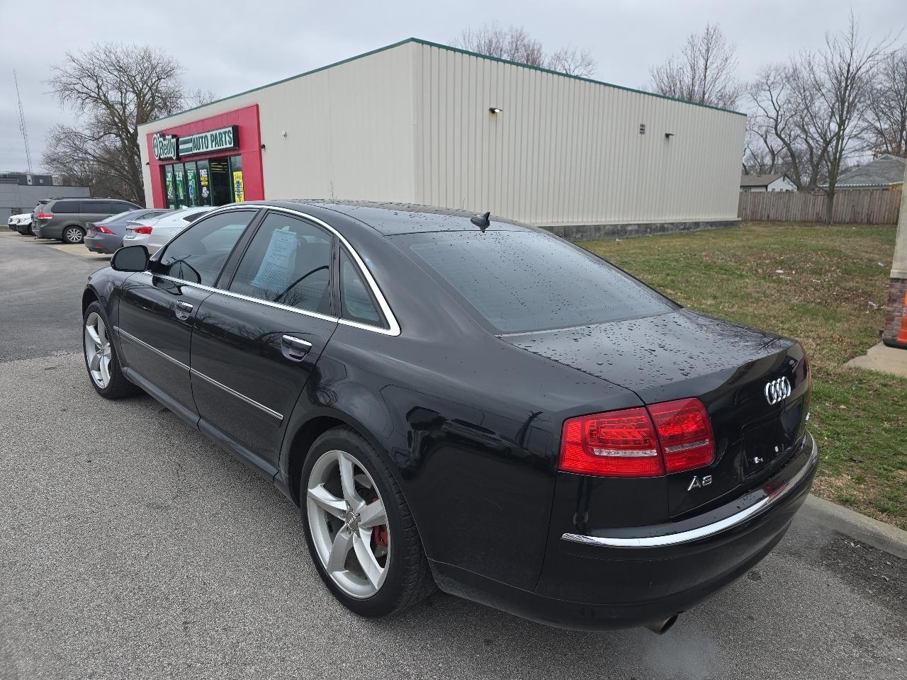 Audi A8  2009
