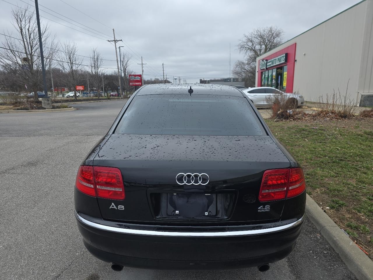 Audi A8  2009