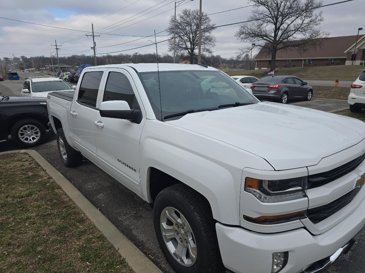 Chevrolet Silverado 1500 LT Crew Cab 4WD 2018
