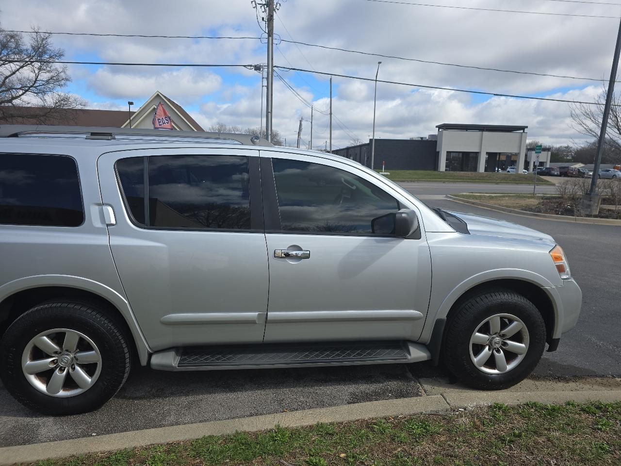 Nissan Armada SL 4WD 2015