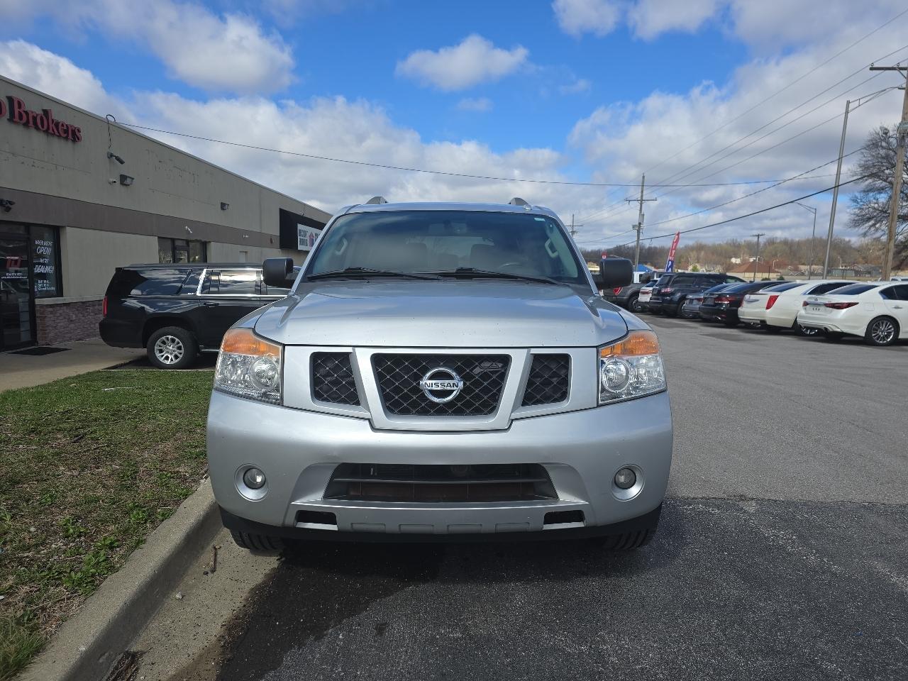 Nissan Armada SL 4WD 2015