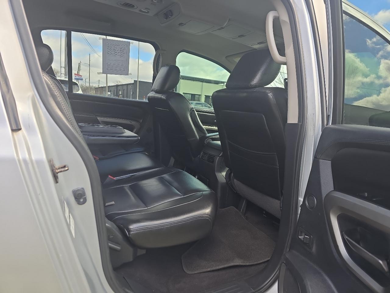 Nissan Armada SL 4WD 2015
