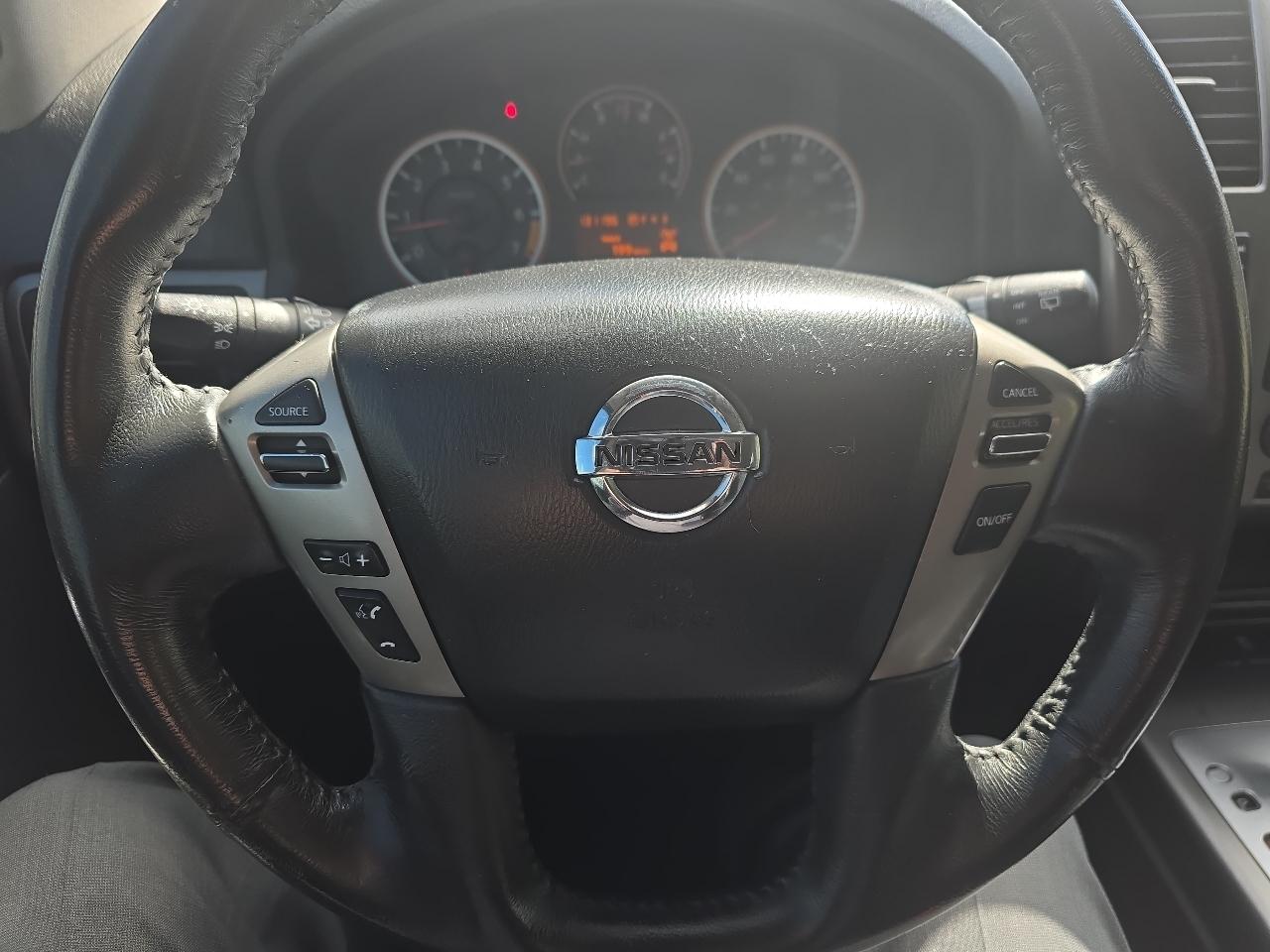 Nissan Armada SL 4WD 2015